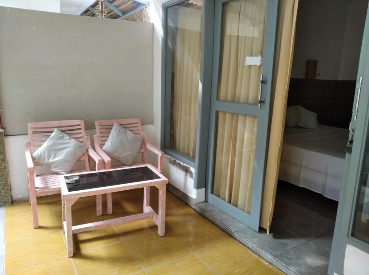 Pitara Homestay Gili Trawangan Exterior foto